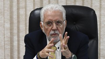 O líder do governo no Senado, Jaques Wagner (PT-BA), diz que recorrerá da votação que autorizou  quebra de sigilo de Fábio Luís da Silva - Roque de Sá/Agência Senado