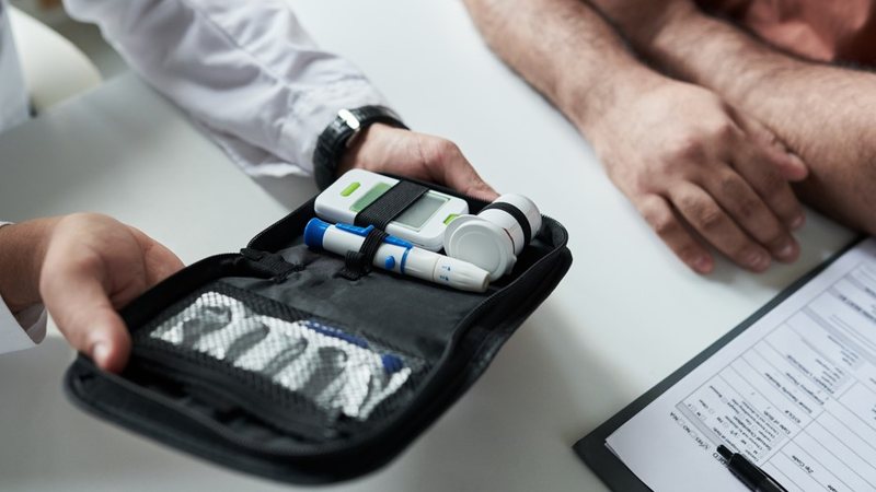Segundo a Anvisa, os itens não devem ser utilizados, e sua comercialização, importação, distribuição e anúncio estão proibidas - Envato