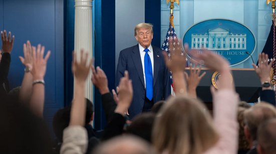 Trump ameaça a Rússia com tarifa de 100% caso em 50 dias não haja avanço sobre cessar-fogo na Ucrânia - White House