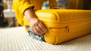 Você já chegou ao destino e percebeu que esqueceu algo importante na mala? Siga essas dicas e evite que isso aconteça - Foto: Envato Elements