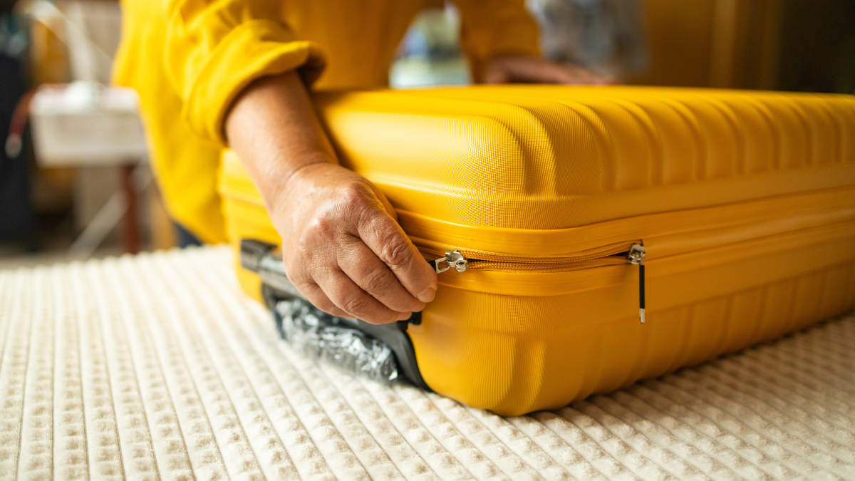 Você já chegou ao destino e percebeu que esqueceu algo importante na mala? Siga essas dicas e evite que isso aconteça - Foto: Envato Elements