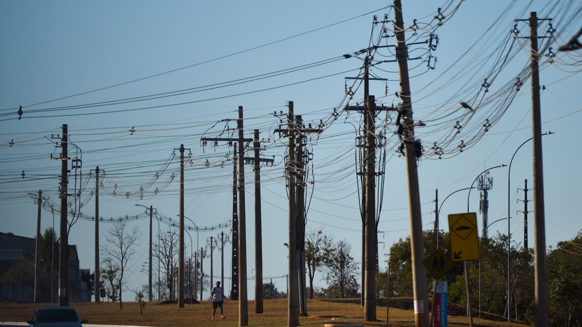 No acumulado do ano, o consumo nacional de eletricidade foi de 282.761 GWh, alta de 0,5% frente o 1º semestre de 2024 - Marcelo Casal Jr. / Agência Brasil
