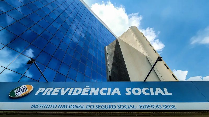 Serão reembolsados os valores descontados entre março de 2020 e março de 2025 - Rafa Neddermeyer/Agência Brasil