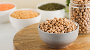 Dietas com maior presença de proteínas vegetais tendem a favorecer a longevidade - Foto: Envato Elements