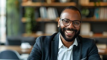 Motivação está conectada também ao reconhecimento, além de possibilidade de progressão na carreira e salário atrativo - Vecteezy