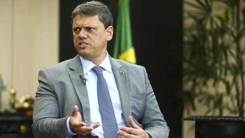 Tarcísio de Freitas se destaca para reeleição em uma possível disputa contra Márcio França (PSB-SP), Fernando Haddad e Geraldo Alckmin (PSB-SP) - Marcelo Camargo/Agência Brasil