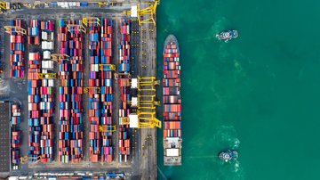 A tarifa adicional de 50% incidirá sobre exportações que em 2024 corresponderam a US$ 14,5 bilhões em embarques aos EUA - Envato