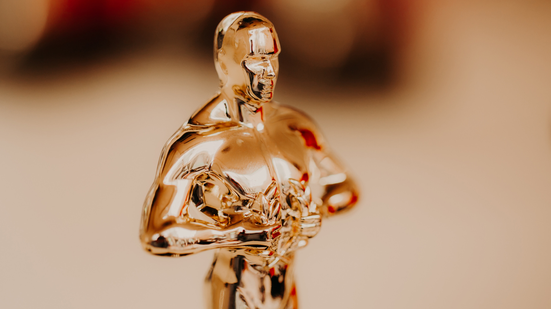 Entre janeiro e março de 2026, desfilam no calendário grandes eventos, semana que vem, será divulgada a lista de indicados ao Emmy Awards - Foto: Envato Elements