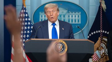 Trump ainda repetiu que o País lida de "péssima maneira com a política quando eles prendem um ex-presidente", em referência à prisão domiciliar de Jair Bolsonaro - White House