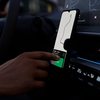 Os motoristas de aplicativo com mais de 50 anos diminuíram na comparação entre 2022 e 2024 - Adobe Stock