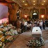 O caixão da cantora Preta Gil chegando ao Teatro Municipal do Rio: velório foi marcado por muita emoção - Egberto Rasen/Enquadrar/Estadão Conteúdo