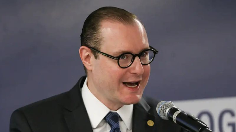 O ministro Cristiano Zanin, presidente da 1ª Turma do Supremo Tribunal Federal, foi quem convocou a sessão virtual - Fabio Rodrigues-Pozzebom / Agência Brasil