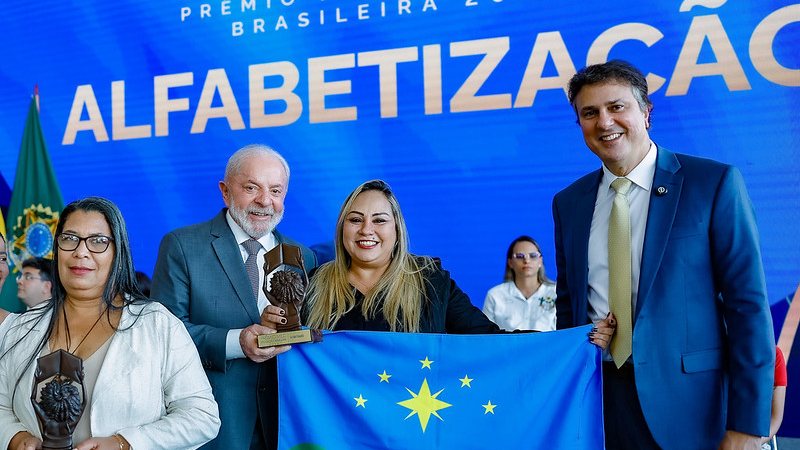 Na cerimônia de entrega do Prêmio MEC, Lula prometeu terminar seu mandato com 785 institutos federais espalhados pelo País - Ricardo Stuckert / PR