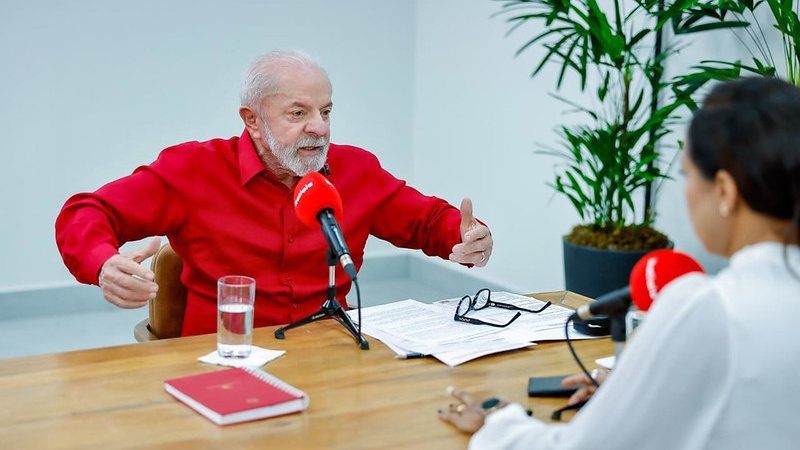 'Esse é um processo que é demorado. Eu não tenho pressa de fazer qualquer reciprocidade com os EUA', disse Lula em entrevista à Rádio Itatiaia - Ricardo Stuckert / PR