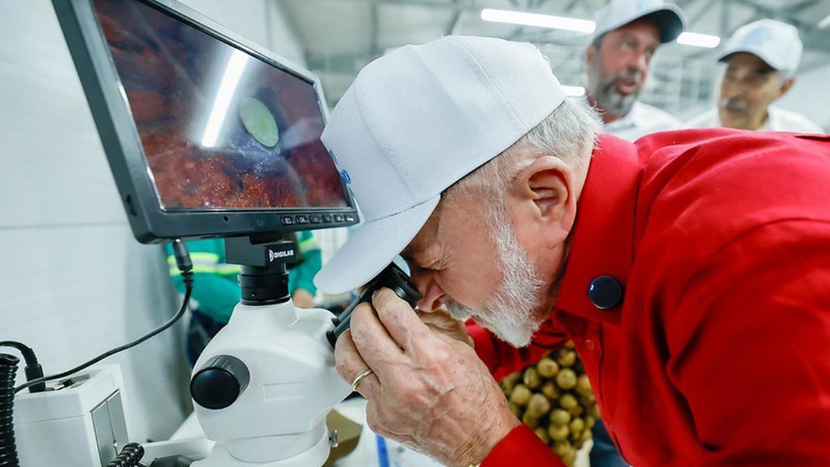 Lula participou da inauguração do Centro de Tecnologia e Inovação Agroindustrial da Acelen Renováveis, em Montes Claros (MG). - Ricardo Stuckert / PR