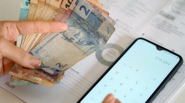 Para investir usando a poupança, basta depositar qualquer valor a partir de R$ 1,00 - Adobe Stock