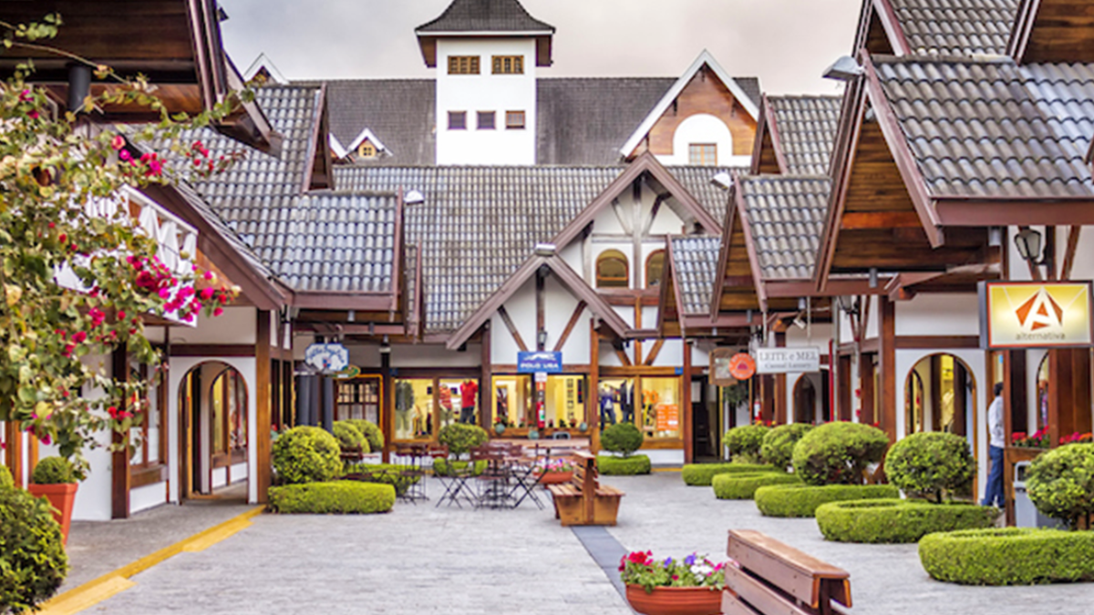 Entre as opções que mais surpreendem estão cidades que preservam heranças arquitetônicas - Foto: Reprodução/Recanto dos Santos