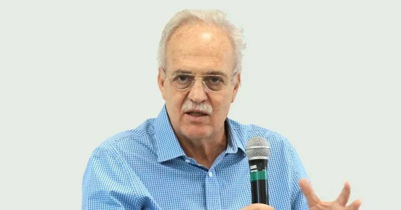 "Se aumentar a temperatura em 2° graus, a Amazônia vai se degradar", diz o climatologista Carlos Nobre - IEA/USP