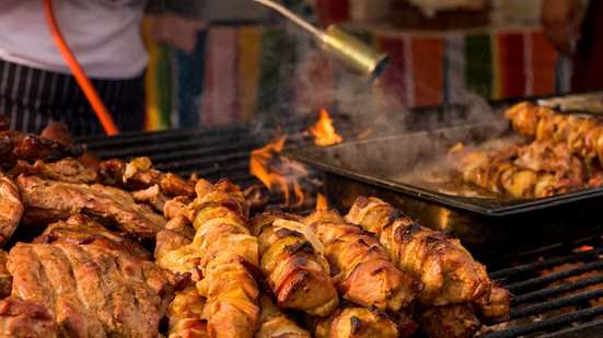 Austrália, Argentina, Uruguai e Paraguai são vistos pelos analistas como possíveis substitutos da proteína brasileira - Envato