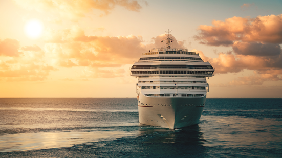 Para muitos viajantes, os cruzeiros unem economia, conforto e diversidade de experiências - Foto: Envato Elements