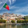 Fruto de um acordo bilateral entre Brasil e Portugal, o Estatuto de Igualdade de Direitos e Deveres concede a brasileiros que o solicitam um conjunto de direitos trabalhistas, políticos e econômicos. - Envato