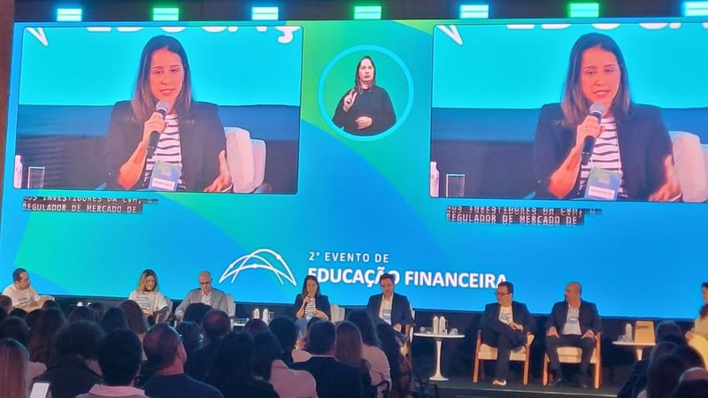 Evento refletiu sobre a luta entre razão e emoção na hora de investir e o impacto da falta de educação financeira no endividamento da população - Foto: Fabiana Holtz
