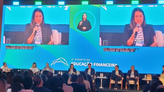 Evento refletiu sobre a luta entre razão e emoção na hora de investir e o impacto da falta de educação financeira no endividamento da população - Foto: Fabiana Holtz