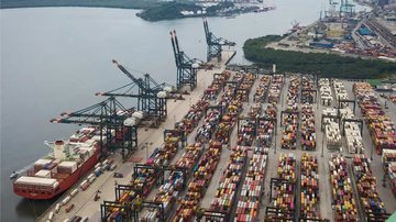 Para o Itamaraty, a decisão de Donald Trump viola as diretrizes da OMC - Divulgação/Porto de Santos