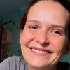 Em suas redes sociais, na segunda-feira, 18, ela disse que está bem e explicou o diagnóstico dermatológico, que envolverá a retirada da mancha para biópsia - Reprodução/Instagran/@ferodriguesoficial