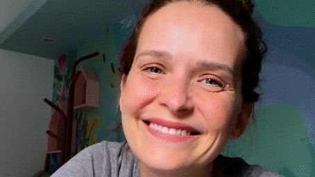 Em suas redes sociais, na segunda-feira, 18, ela disse que está bem e explicou o diagnóstico dermatológico, que envolverá a retirada da mancha para biópsia - Reprodução/Instagran/@ferodriguesoficial