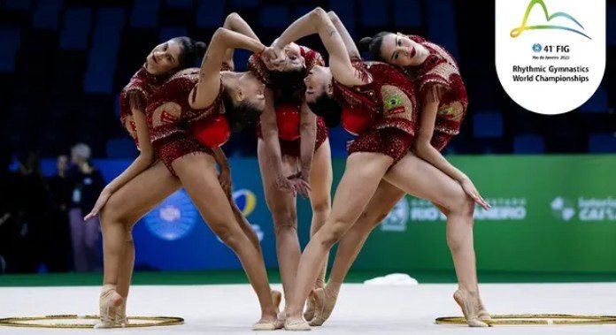 Mais cedo time brasileiro levou uma inédita medalha de prata no Mundial de Ginástica Rítmica no Rio de Janeiro - Reprodução Instagram