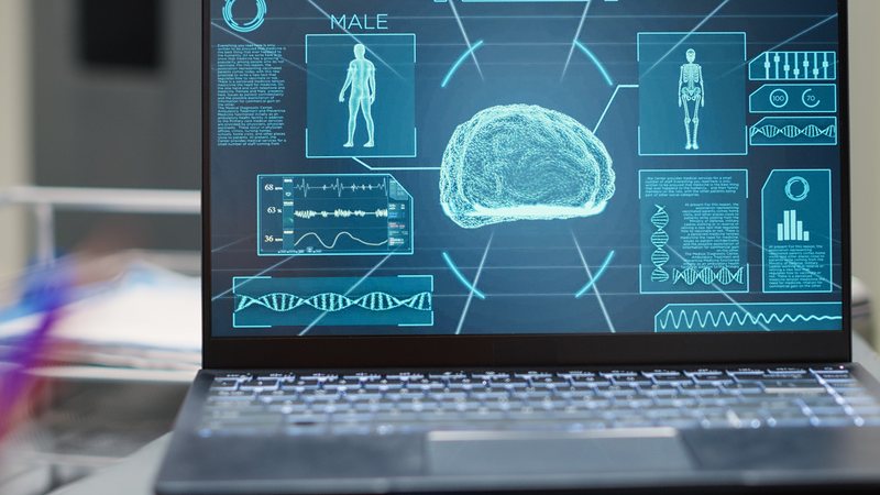 Solução detecta inconsistências técnicas e administrativas, além de atualizações contínuas diante de diretrizes e protocolos médicos e atualizações da ANS - Envato