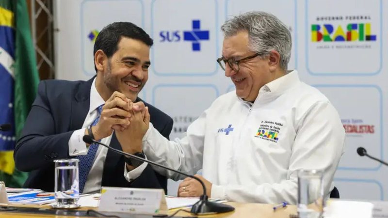 O ministro Alexandre Padilha ressaltou que a ideia é trocar dívidas dos planos de saúde e dos hospitais por mais cirurgias - Agência Brasil