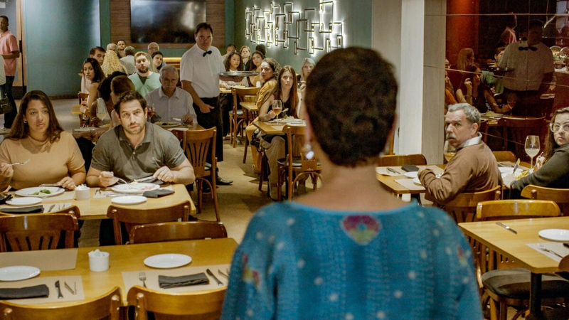 A lendária cena da maionese contaminada de Vale Tudo foi ao ar nesta terça-feira (12) - Foto: Divulgação/TV Globo