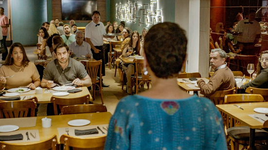 A lendária cena da maionese contaminada de Vale Tudo foi ao ar nesta terça-feira (12) - Foto: Divulgação/TV Globo