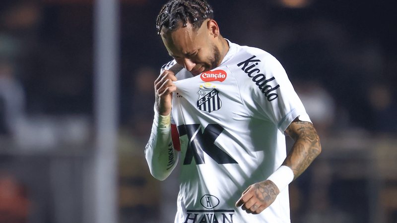 Neymar Jr deixa MorumBis chorando após vexame de 6 a 0 para o Vasco neste domingo, 17 - Marcello Zambrana/AgiG/Estadão Conteúdo