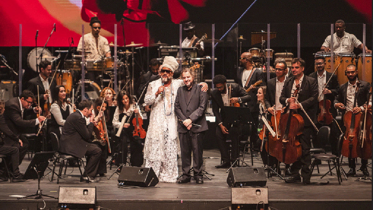 Carlinhos Brown e Orquestra Ouro Preto com o projeto Afrossinfonicidade - Rapha Garcia