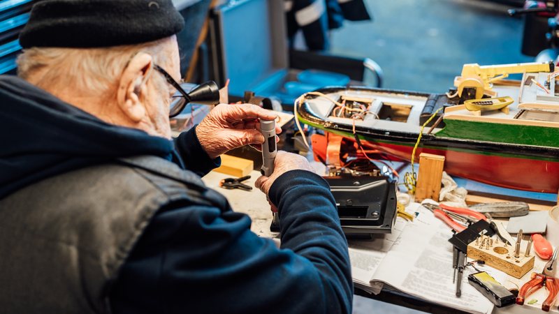 O Inova Sênior une as duas universidades de ponta para aproveitar o bônus de pessoas 60+ no País - Envato