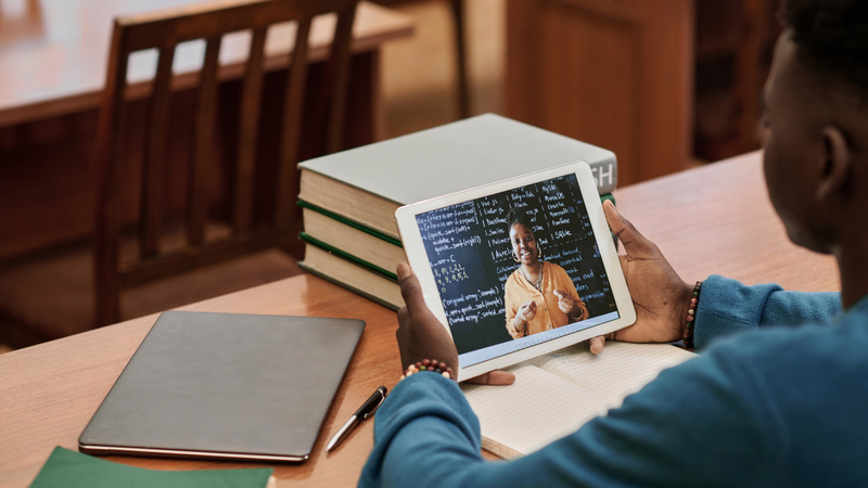 O objetivo é democratizar o acesso a conteúdos de qualidade - Foto: Envato Elements