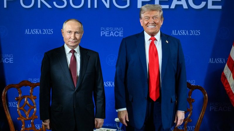 Trump e Putin se reuniram por mais de duas horas e meia e não chegaram a um acordo sobre o cessar-fogo na Ucrânia - White House