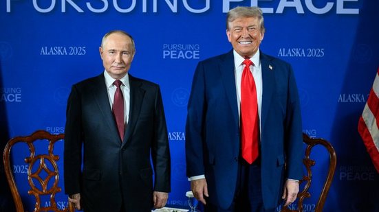 Trump e Putin se reuniram por mais de duas horas e meia e não chegaram a um acordo sobre o cessar-fogo na Ucrânia - White House