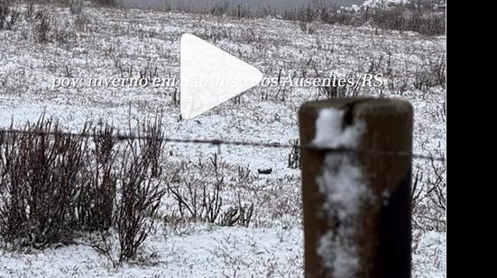Em São José dos Ausentes, os termômetros marcaram 0,4º C e a cidade gaúcha registrou queda de neve - Reprodução Instagram /