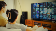 O levantamento mostra que assistir a filmes e séries ainda é a principal escolha do público - Foto: Envato Elements