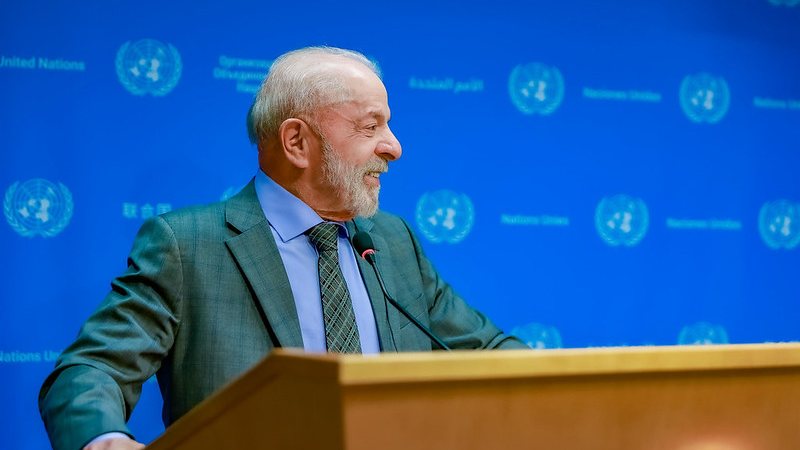 A aprovação também superou a desaprovação em segmentos mais moderados: entre eleitores de centro e da classe média - Ricardo Stuckert / PR