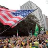 Manifestantes bolsonaristas levaram bandeiras dos EUA à Avenida Paulista neste 7 de setembro - Paulo Pinto / Agência Brasil