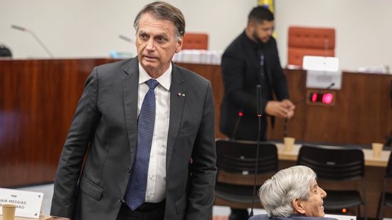 Jair Bolsonaro poderia ser beneficiado também com a derrubada da inelegibilidade, de acordo com um trecho do documento - Valter Campanato/Agência Brasil