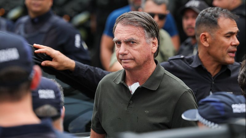 O ex-presidente Jair Bolsonaro deixa hospital após procedimento neste domingo, 14/09 - Fabio Rodrigues-Pozzebom Agência Brasil
