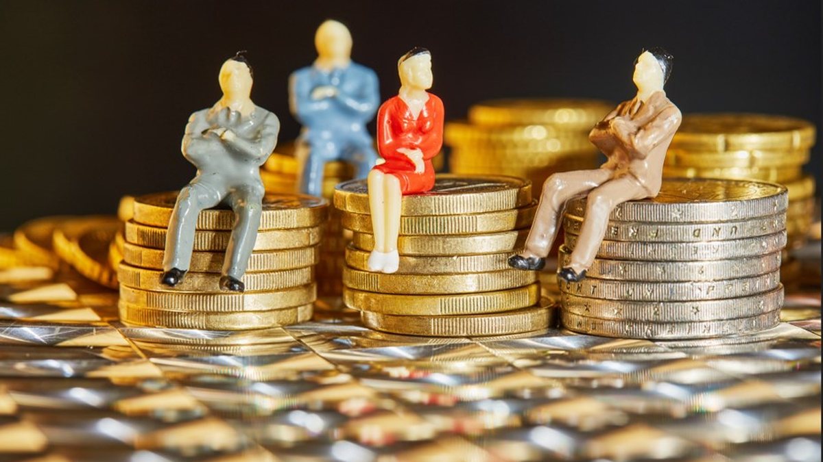 O levantamento também identificou um aumento na busca por rentabilidade (45%), diversificação da carteira (42%) e interesse por educação financeira (42%) - Envato