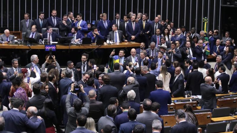 Proposta passou com 311 votos a favor, 163 contrários e 7 abstenções. Relator da matéria deverá ser anunciado nesta quinta-feira - Bruno Spada/Câmara dos Deputados