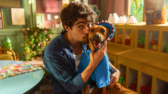 A produção mistura drama e comédia em uma história emocionante sobre amizade - Foto: reprodução Netflix